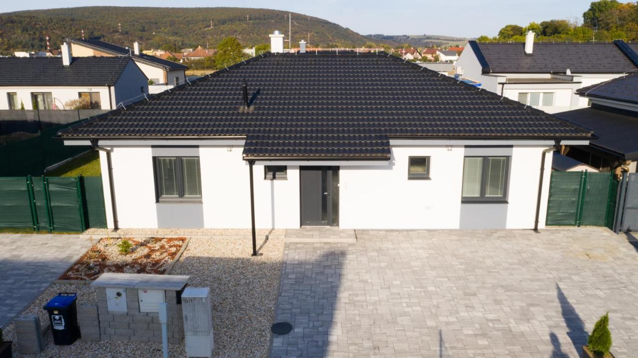 Royal House Trencin Vila Exterior foto
