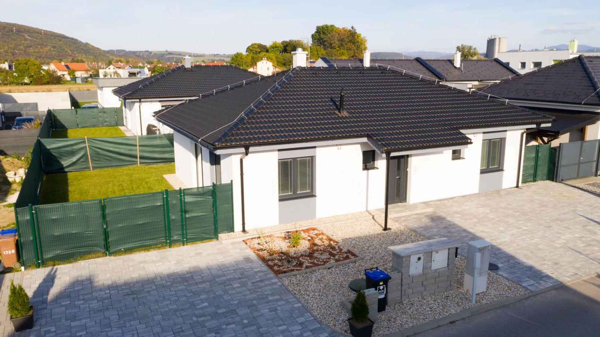 Royal House Trencin Vila Exterior foto